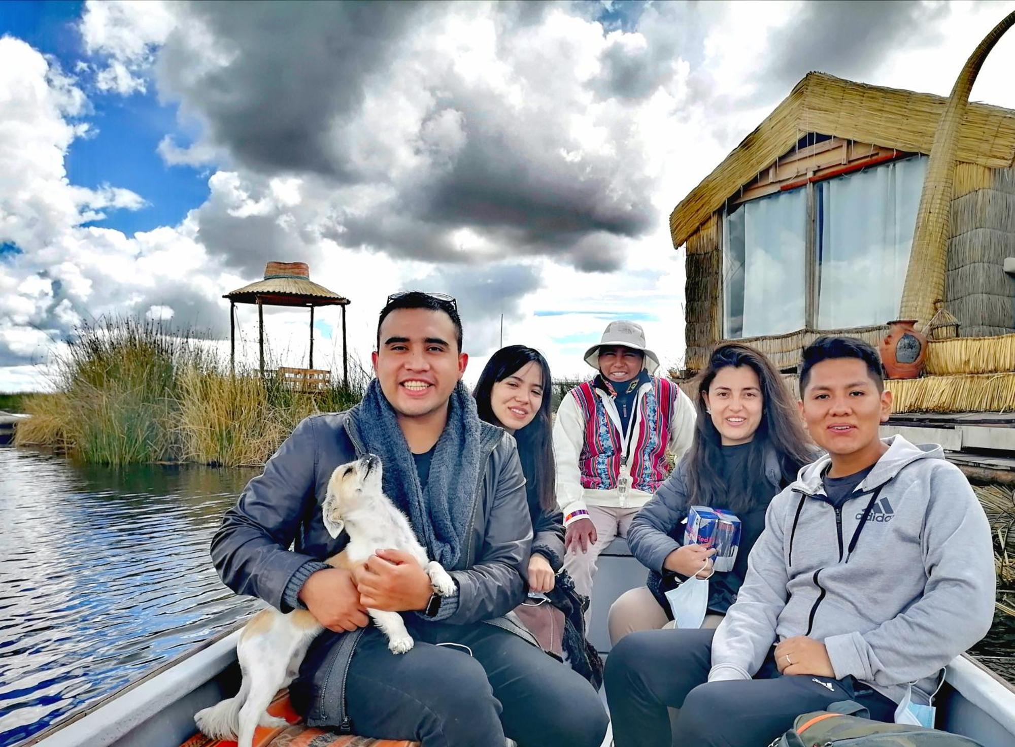 Uros Waliski Lodge Puno Room photo
