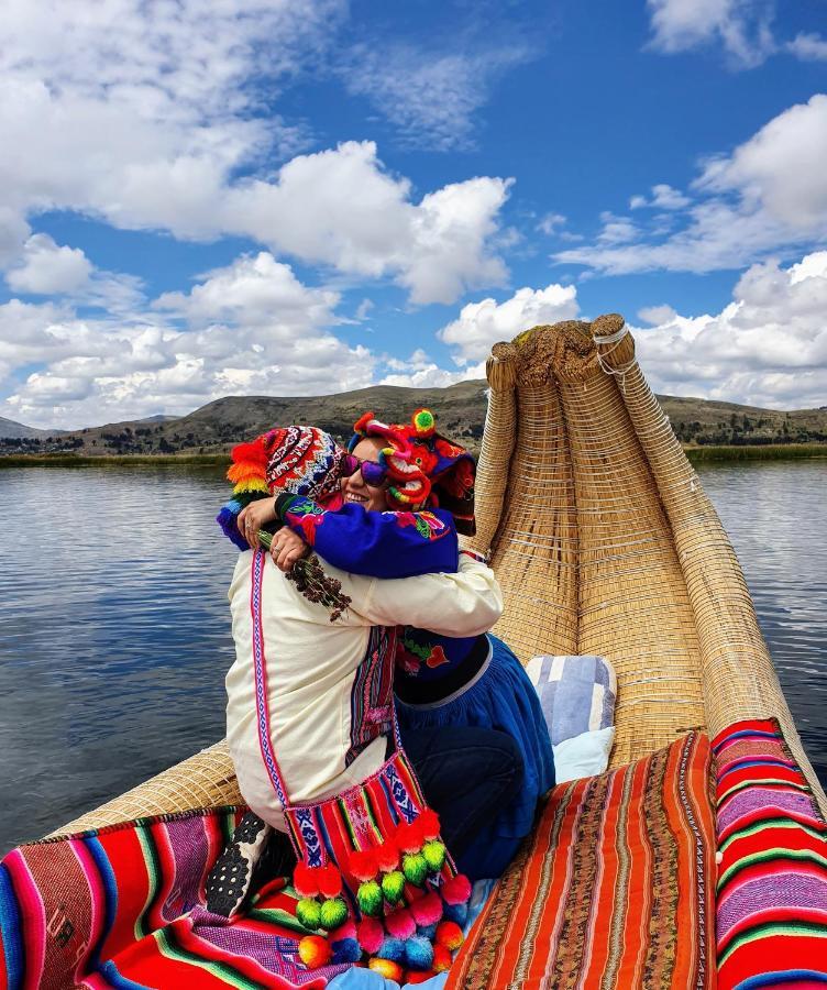 Uros Waliski Lodge Puno Exterior photo